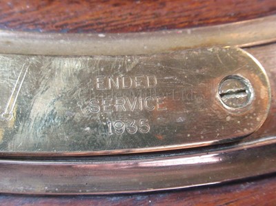 Lot 187 - A BULKHEAD SHP'S CLOCK, BELIEVED TO BE FROM R.M.S. MAURETANIA (1906) AND PRESENTED 1950