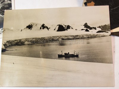 Lot 76 - THE BRIDGE BELL FROM R.R.S. DISCOVERY II, 1928