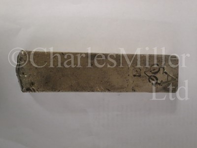 Lot 58 - † A DUTCH EAST INDIA COMPANY (V.O.C.) SILVER INGOT SALVAGED FROM THE ROOSWIJK CARGO, CIRCA 1739