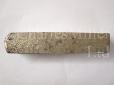 Lot 58 - † A DUTCH EAST INDIA COMPANY (V.O.C.) SILVER INGOT SALVAGED FROM THE ROOSWIJK CARGO, CIRCA 1739