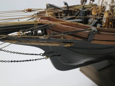 Lot 5 - A WELL-RIGGED MODEL OF A 19TH CENTURY TWIN-MASTED TRADING SCHOONER