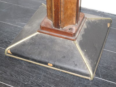 Lot 78 - A LOUNGE TABLE BY G.T. RACKSHAW, WORCESTER, FOR R.M.S. QUEEN MARY, CIRCA 1936
