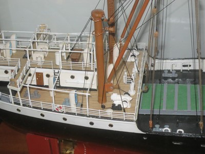 Lot 67 - A BUILDER'S-STYLE MODEL FOR THE ALFRED HOLT (BLUE FUNNEL) LINE PASSENGER-CARGO SHIP M.V. 'ANCHISES' [1947]