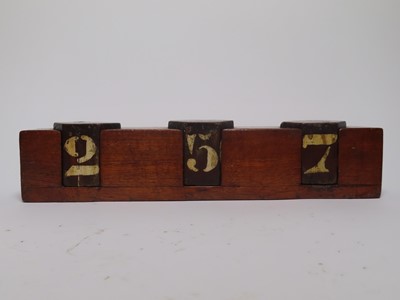 Lot 47 - A COURSE INDICATOR BOX, CIRCA 1920
