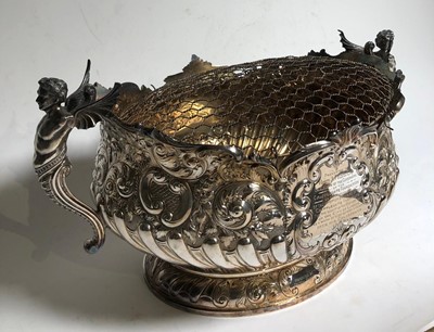 Lot 38 - A VICTORIAN SILVER ROSE BOWL PRESENTED TO THE WORSHIPFUL COMPANY OF SHIPWRIGHTS