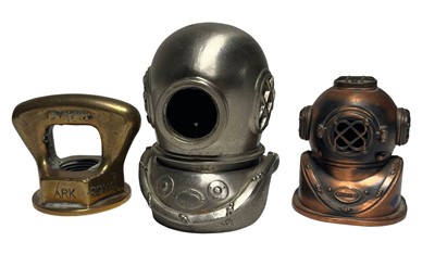 Lot 83 - A DIVING HELMET LIGHTER, 20TH CENTURY