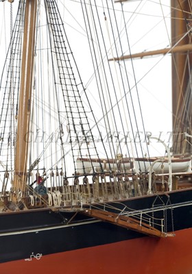 Lot 9 - A 1:60 SCALE BUILDER'S MODEL OF THE WOOL CLIPPER 'SCOTTISH MINSTREL', BUILT BY RICHARDSON, DUCK & CO. LTD, 1877