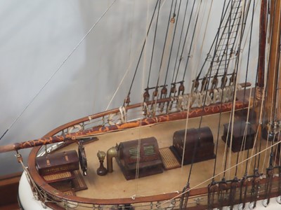 Lot 9 - A 1:60 SCALE BUILDER'S MODEL OF THE WOOL CLIPPER 'SCOTTISH MINSTREL', BUILT BY RICHARDSON, DUCK & CO. LTD, 1877