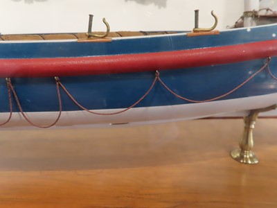 Lot 15 - AN RNLI PRESENTATION MODEL FOR A SELF-RIGHTING LIFEBOAT, 1873