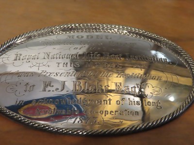 Lot 15 - AN RNLI PRESENTATION MODEL FOR A SELF-RIGHTING LIFEBOAT, 1873